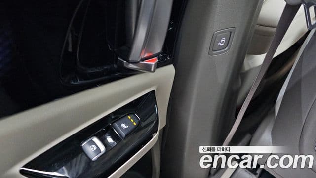 Kia Carnival 4세대 бензин 9인승 High Limousine(компания по спецнадстройкам), 2023 18