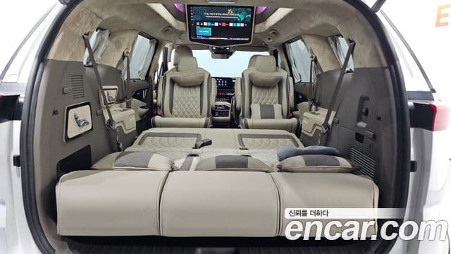 Kia Carnival 4세대 бензин 9인승 High Limousine(компания по спецнадстройкам), 2023 19