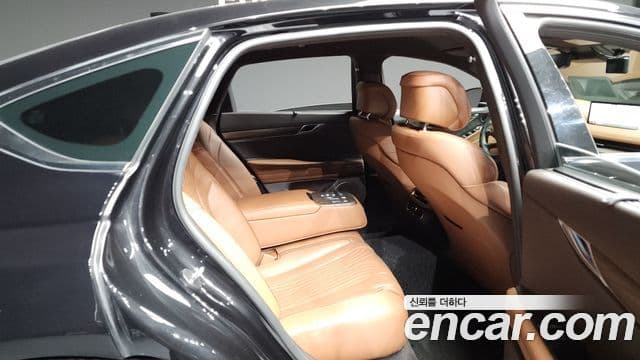 Genesis G80 (RG3) бензин 2.5 турбо 2WD, 2021 12