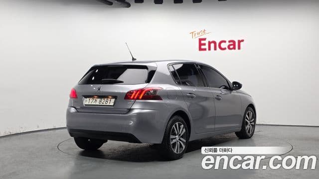 Peugeot 308 2세대 1.6 BlueHDi Allure, 2019 6