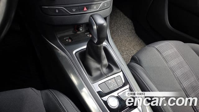 Peugeot 308 2세대 1.6 BlueHDi Allure, 2019 13