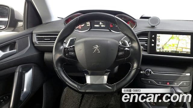 Peugeot 308 2세대 1.6 BlueHDi Allure, 2019 20