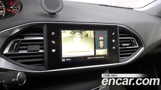 Peugeot 308 2세대 1.6 BlueHDi Allure, 2019 2