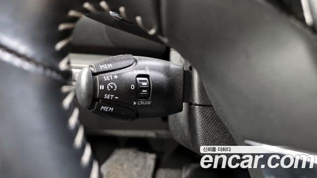 Peugeot 308 2세대 1.6 BlueHDi Allure, 2019 все фото