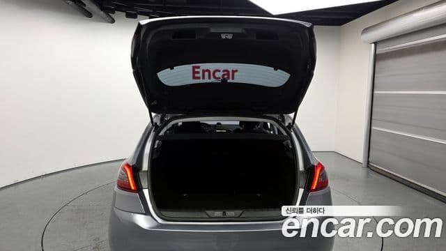 Peugeot 308 2세대 1.6 BlueHDi Allure, 2019 19