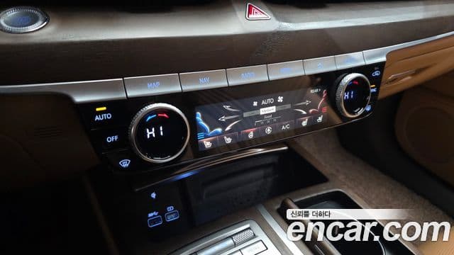 Genesis G80 (RG3) бензин 3.5 турбо AWD, 2024 19