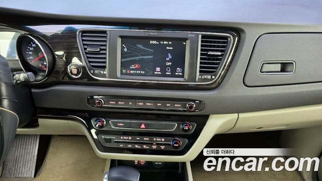 Kia The / новый New Carnival Prestige, 2020 15