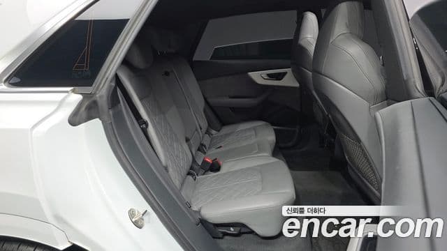 Audi Q8 (4M) Premium, 2022 12