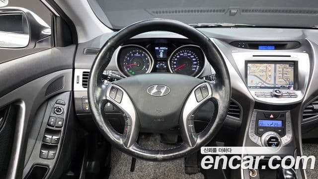 Hyundai Avante MD M16 GDI Avenue, 2014 13