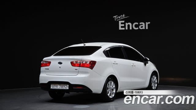 Kia All New Pride Luxury, 2012 2