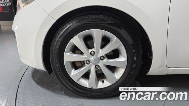 Kia All New Pride Luxury, 2012 все фото