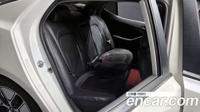 Kia K5 гибрид Prestige, 2012 12