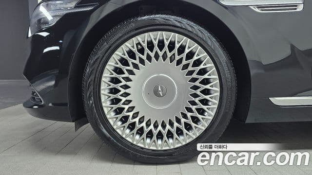 Genesis G90 Premium Luxury, 2019 все фото