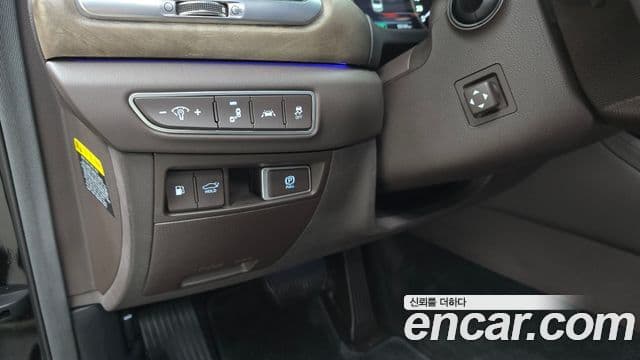 Genesis G90 Premium Luxury, 2019 16