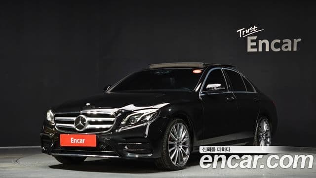 Mercedes-Benz E-класс W213 AMG Line, 2020 1