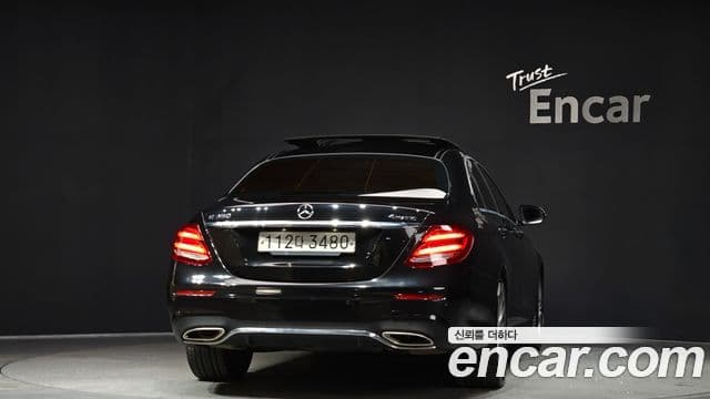 Mercedes-Benz E-класс W213 AMG Line, 2020 4
