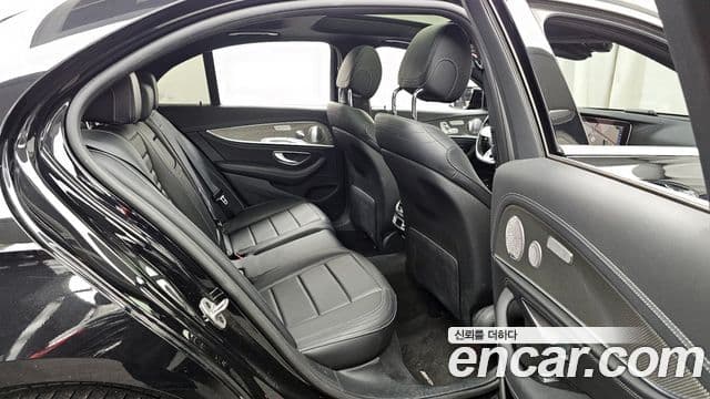 Mercedes-Benz E-класс W213 AMG Line, 2020 12