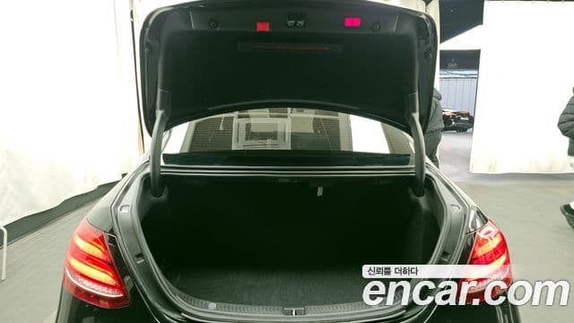 Mercedes-Benz E-класс W213 AMG Line, 2020 20