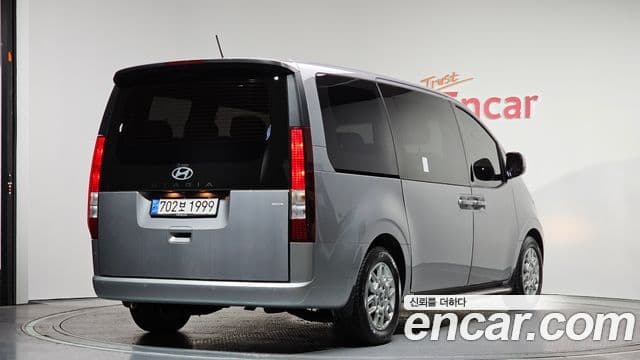 Hyundai Staria Modern, 2025 2