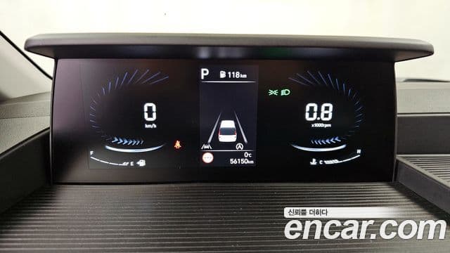 Hyundai Staria Modern, 2025 8