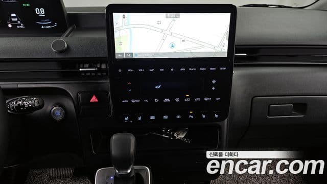 Hyundai Staria Modern, 2025 16