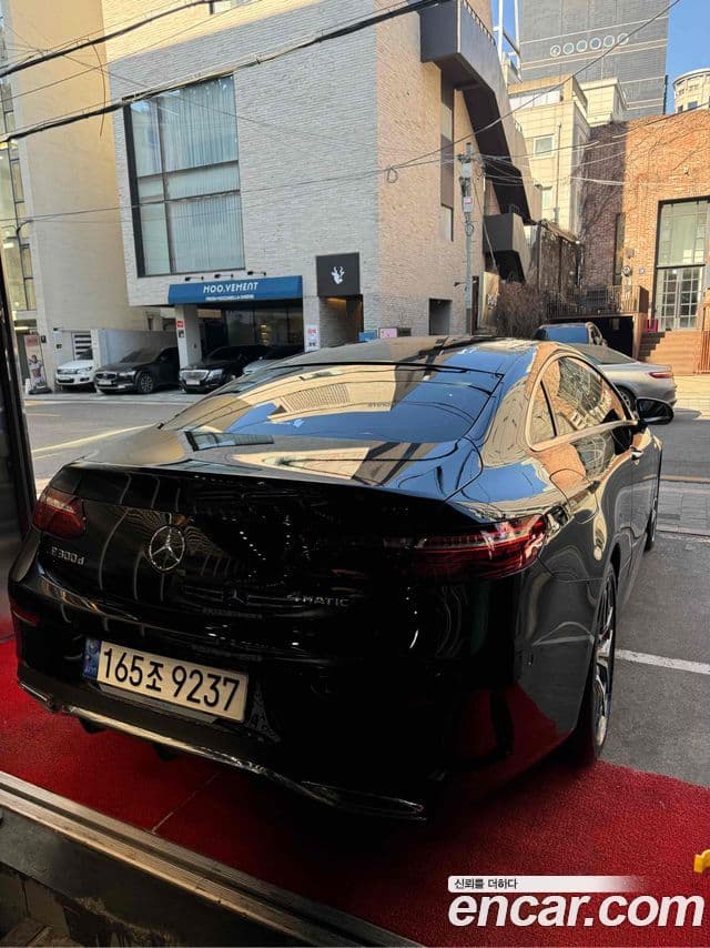 Mercedes-Benz E-класс W213 E300d 4MATIC купе, 2023 4