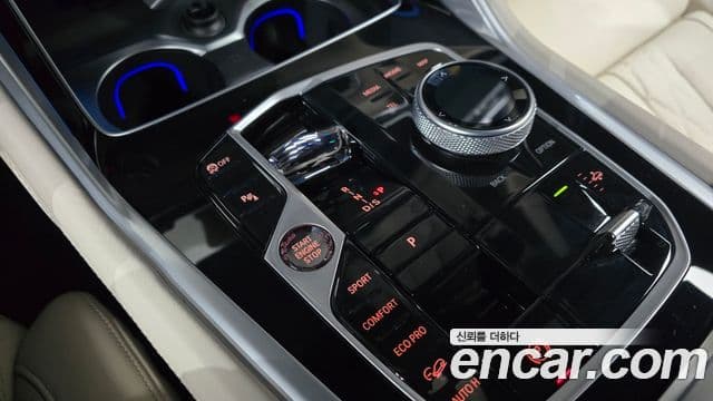 BMW X6 (G06) xDrive40i M Sport, 2025 9