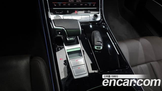 Audi A8 (D5) 60 TFSI Quattro LWB, 2021 11