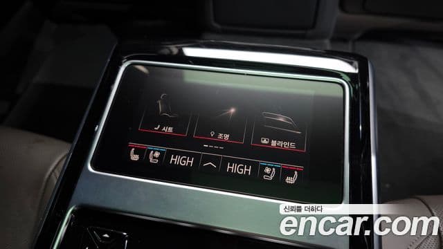 Audi A8 (D5) 60 TFSI Quattro LWB, 2021 16