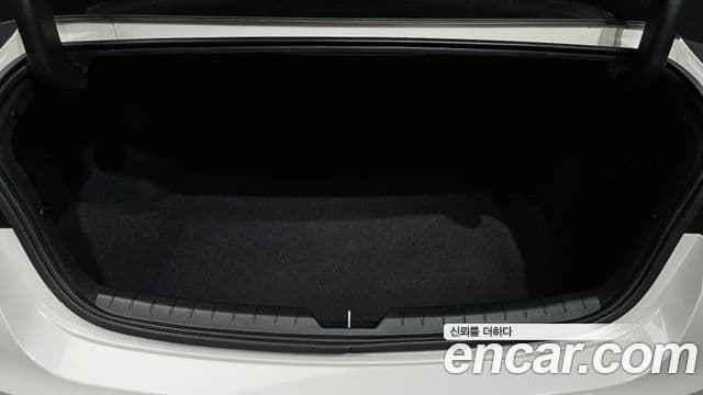 Kia K5 гибрид 3세대 Signature, 2023 20