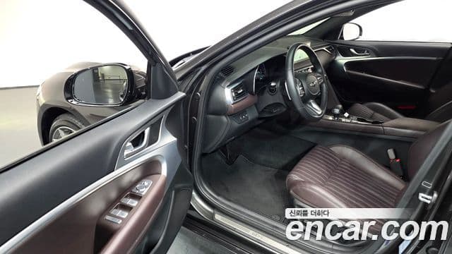 Genesis The / новый New G70, 2023 11