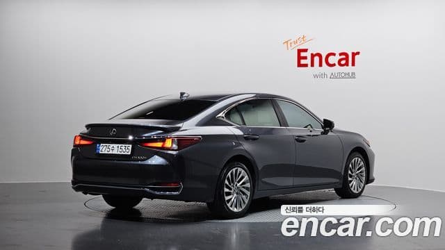 Lexus ES300h 7세대 Executive, 2025 2