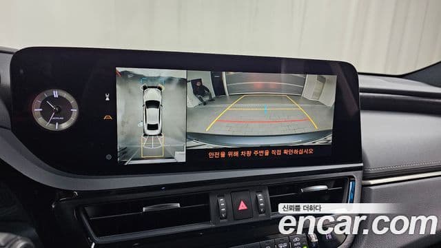 Lexus ES300h 7세대 Executive, 2025 10