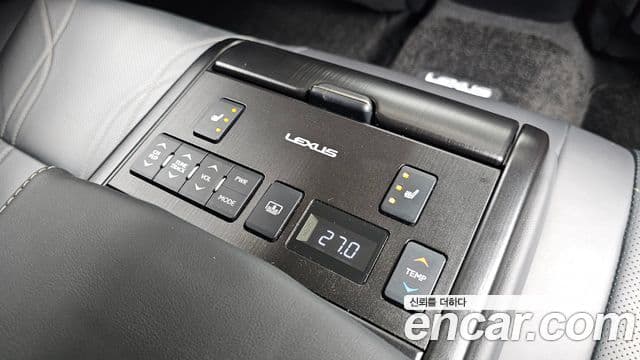 Lexus ES300h 7세대 Executive, 2025 20