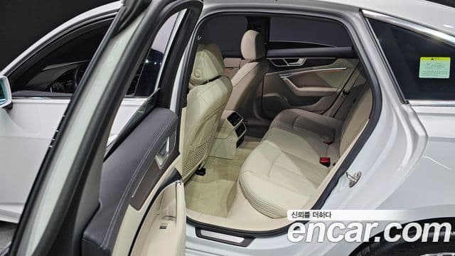 Audi A6 (C8) Premium, 2023 12