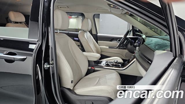 Kia Carnival 4세대 Signature, 2023 10