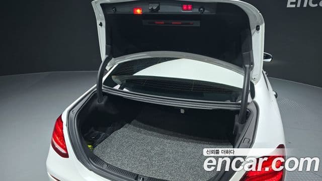 Mercedes-Benz E-класс W213 Avantgarde, 2017 20