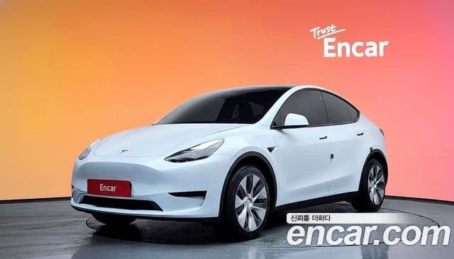 Tesla модель Y, 2024 1