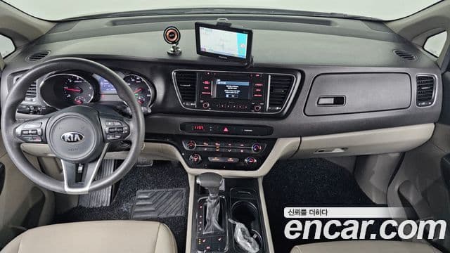 Kia All New Carnival 11인승 Deluxe, 2018 3