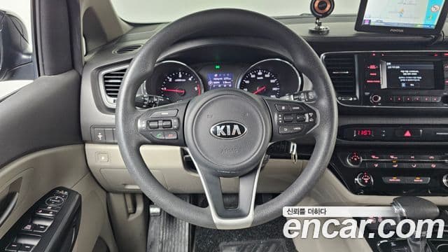 Kia All New Carnival 11인승 Deluxe, 2018 15