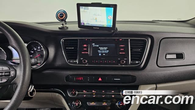 Kia All New Carnival 11인승 Deluxe, 2018 17