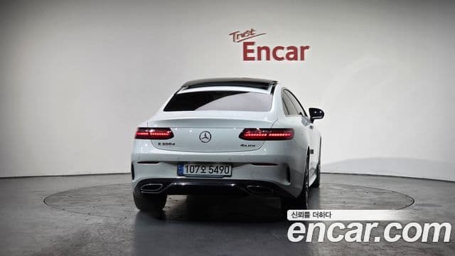 Mercedes-Benz E-класс W213 E300d 4MATIC купе, 2023 3