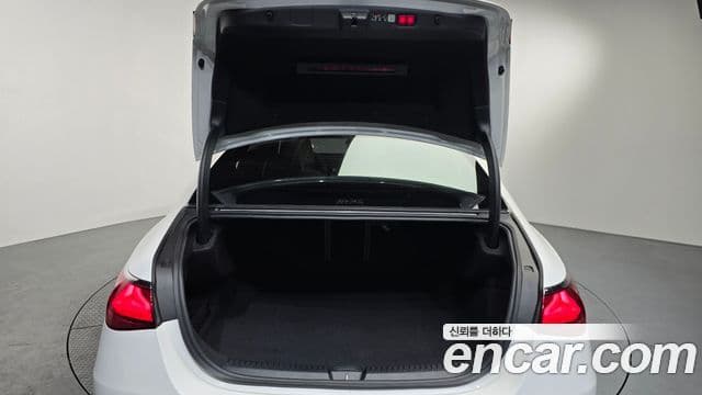 Mercedes-Benz E-класс W214 Exclusive, 2024 20