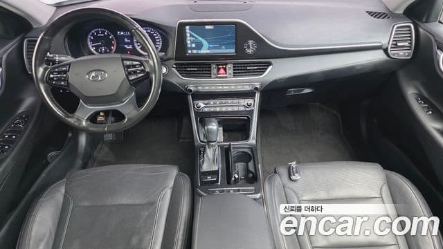 Hyundai Grandeur IG 3.0 LPi Modern (арендный автомобиль), 2019 7