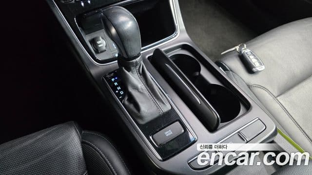 Hyundai Grandeur IG 3.0 LPi Modern (арендный автомобиль), 2019 9