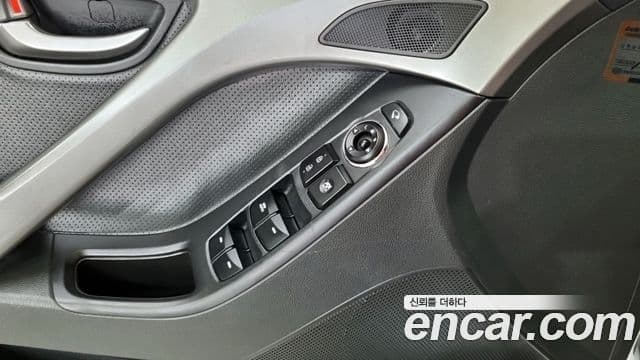 Hyundai Avante MD M16 GDI Smart, 2013 17