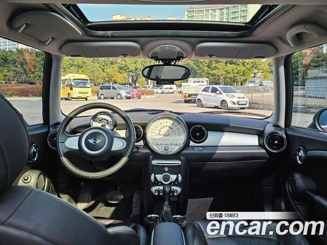 Mini Cooper 2세대, 2010 4