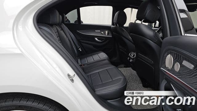 Mercedes-Benz E-класс W213 AMG Line, 2022 12