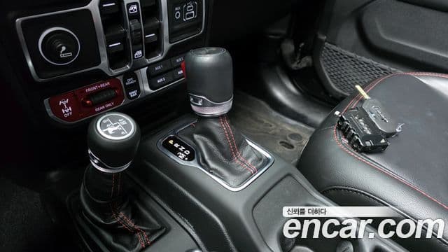 Jeep Wrangler (JL) 2.0 Rubicon Power top 4도어, 2022 9