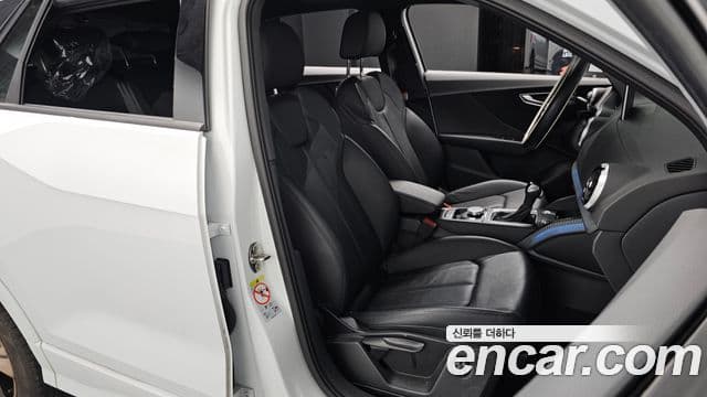 Audi Q2 Premium, 2023 10